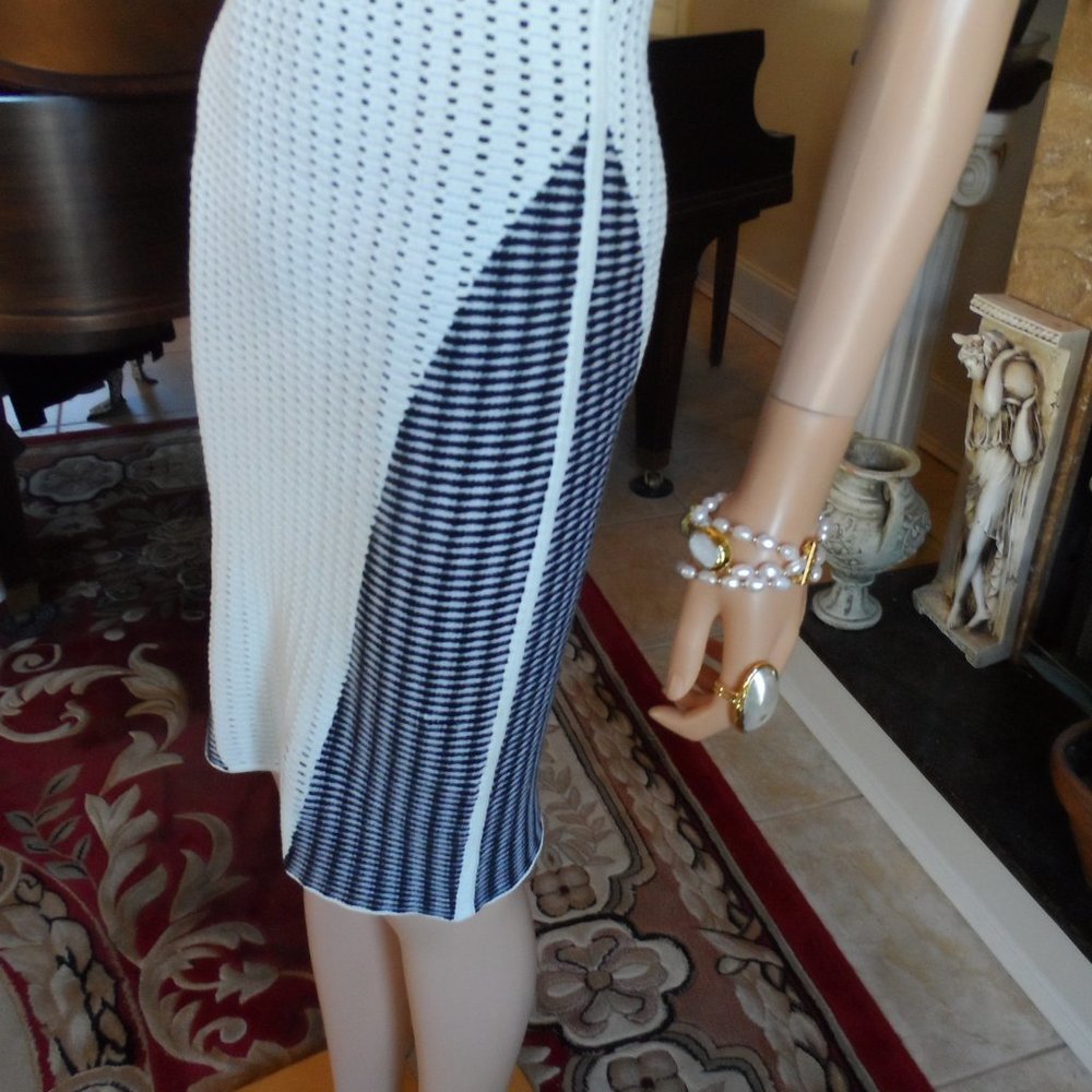 Opening Ceremony Ivory/Black Pointelle Knit Body-Con Dress Size XS - Picture 10 of 16